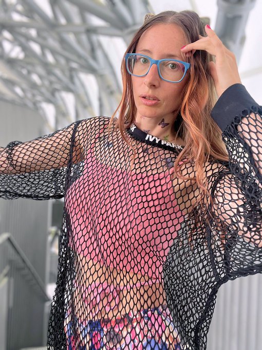 guess my fav position https://t.co/B66XxjYlfX<a href="/tag/transparent"class="tags"><span>#transparent</span></a><a href="/tag/fishnet"class="tags"><span>#fishnet</span></a><a href="/tag/sh"class="tags"><span>#sh</span></a>