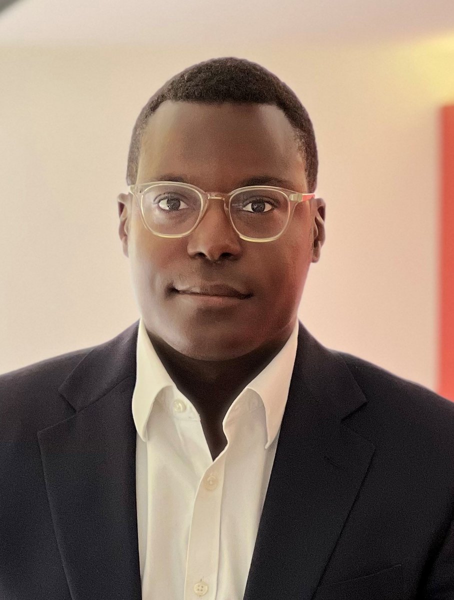 “Tap into the alumni network, leverage your coffee chats and learn how to tackle cases.” LBS's alumnus Tobi Ogunsanya shares his top tips for how to become a management consultant with @businessbecause ow.ly/399v50RSuOU
