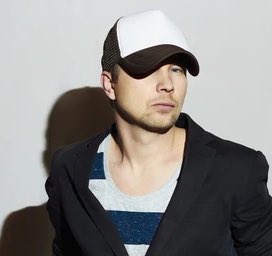 Nobody: 
Kendrick Lamar’s fan base: