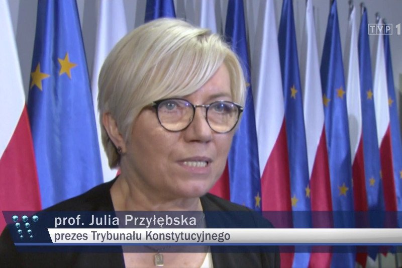 @ProfesorPingwin O nie, profesor to na pewno nie! Tytuł profesora to ma prof. Julia Przyłebska!