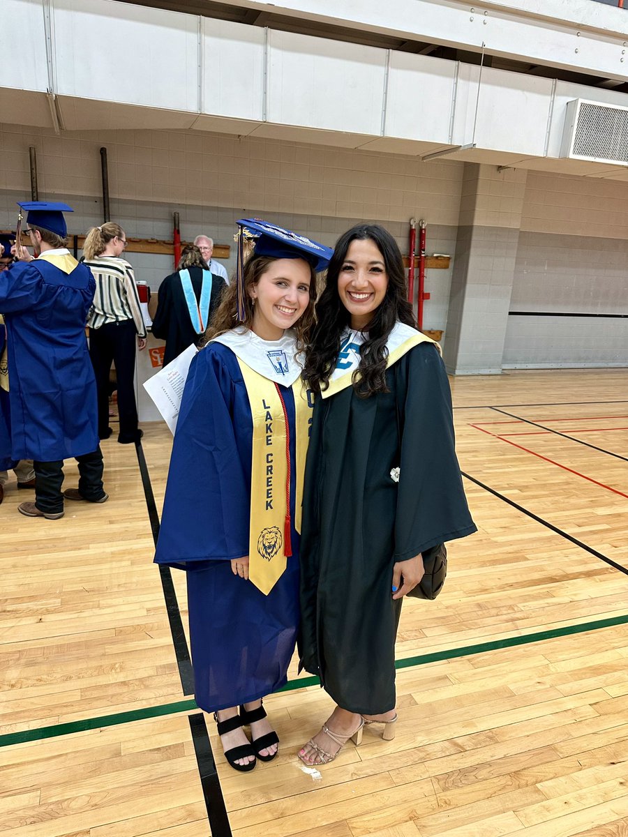 msaalvarez's tweet photo. Recent GRADUATE: Makyna Trero is going to be an outstanding teacher! A&amp;M is lucky to have you!! Love you, queen 🛷💛 @MISDCareerTech @MontgomeryISD @tennison_toni @LakeCreekHS @lions_trw @KellyLout @TanyaBrogger https://t.co/7u4UAvkwvZ