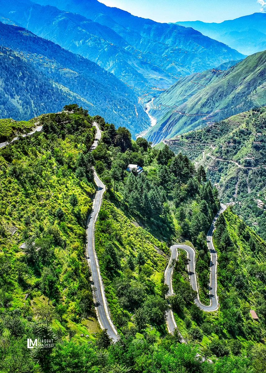 Beautiful view of Laiswa by pass road,Neelam Valley.
 #picturepakistan #photooftheday #travel #instagood #pakistan #kashmir #nature #landscape #snowfall #ig_the.azr18#instagram #vscopk #beautifulpakistan #neelumvalley #peace #travelshots #traveldiaries #art #passionpassport