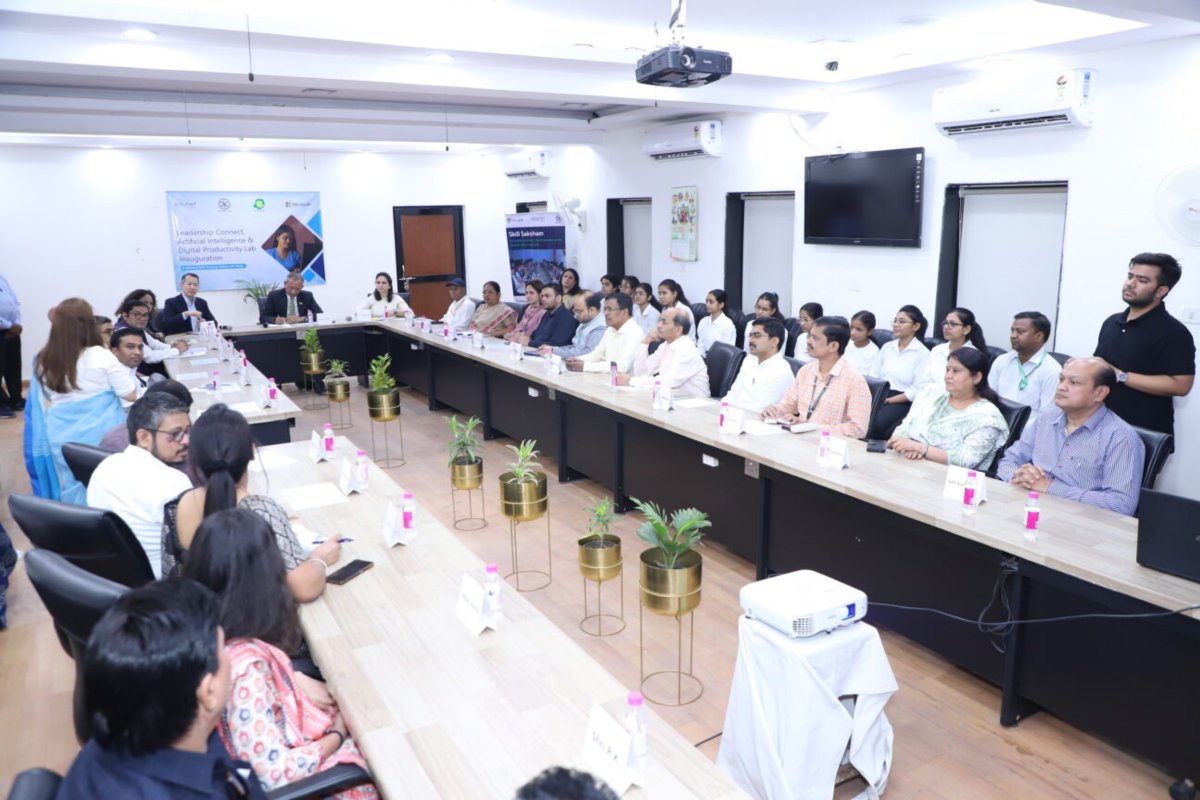 We're thrilled to announce the inauguration of the Artificial Intelligence &amp; Digital Productivity Lab at NSTI Noida, a landmark collaboration between Edunet Foundation, Ministry of Skill Development and Entrepreneurship, India and Microsoft India. 
<a href="/DGT_MSDE/">Directorate General of Training (DGT)</a> <a href="/MSDESkillIndia/">Skill India</a>