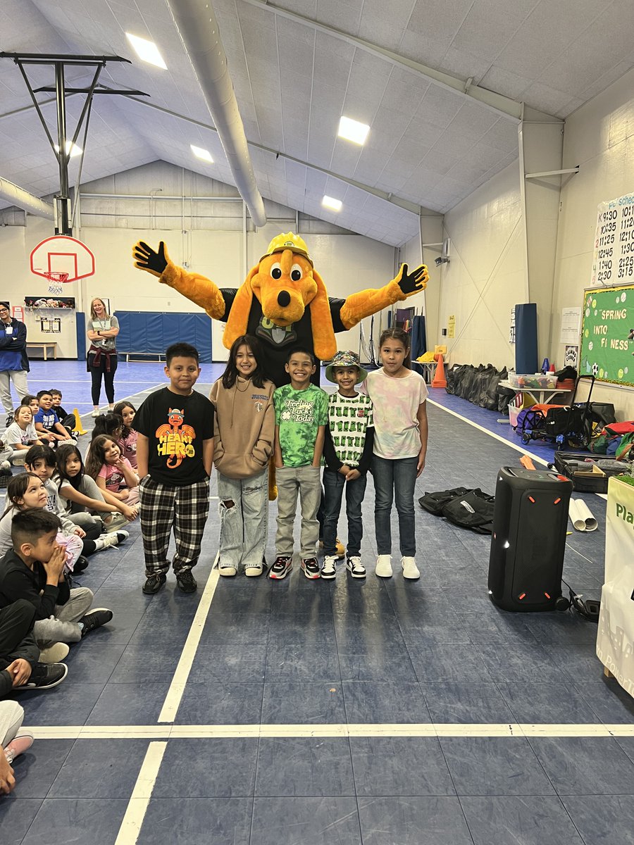 Digger and Ms. Maria visited Corley Elementary School career week! diggerdog811.com/?p=4551 @GA811 
@gwiinettschools @GwinnettDaily @georgiadeptofed @gsbacomm @GAEvoices @GAESPrincipals #Contact811beforeyoudig #SafeDigging #Call811 #careerday2024 #PublicSafety