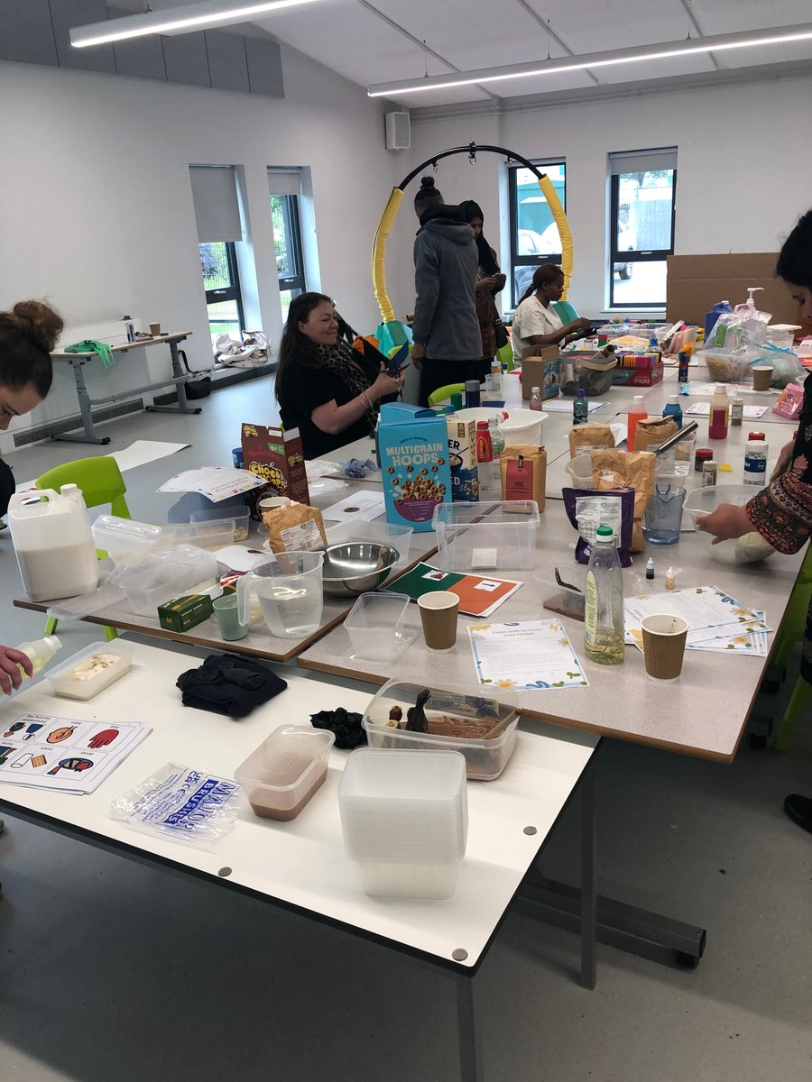 Lovely to welcome so many parents to our sensory play making workshop today! We hope you enjoyed it and made lots to keep your children entertained over the next two weeks. Extra special shout out to Steph and Hayley for arranging #familysupport #