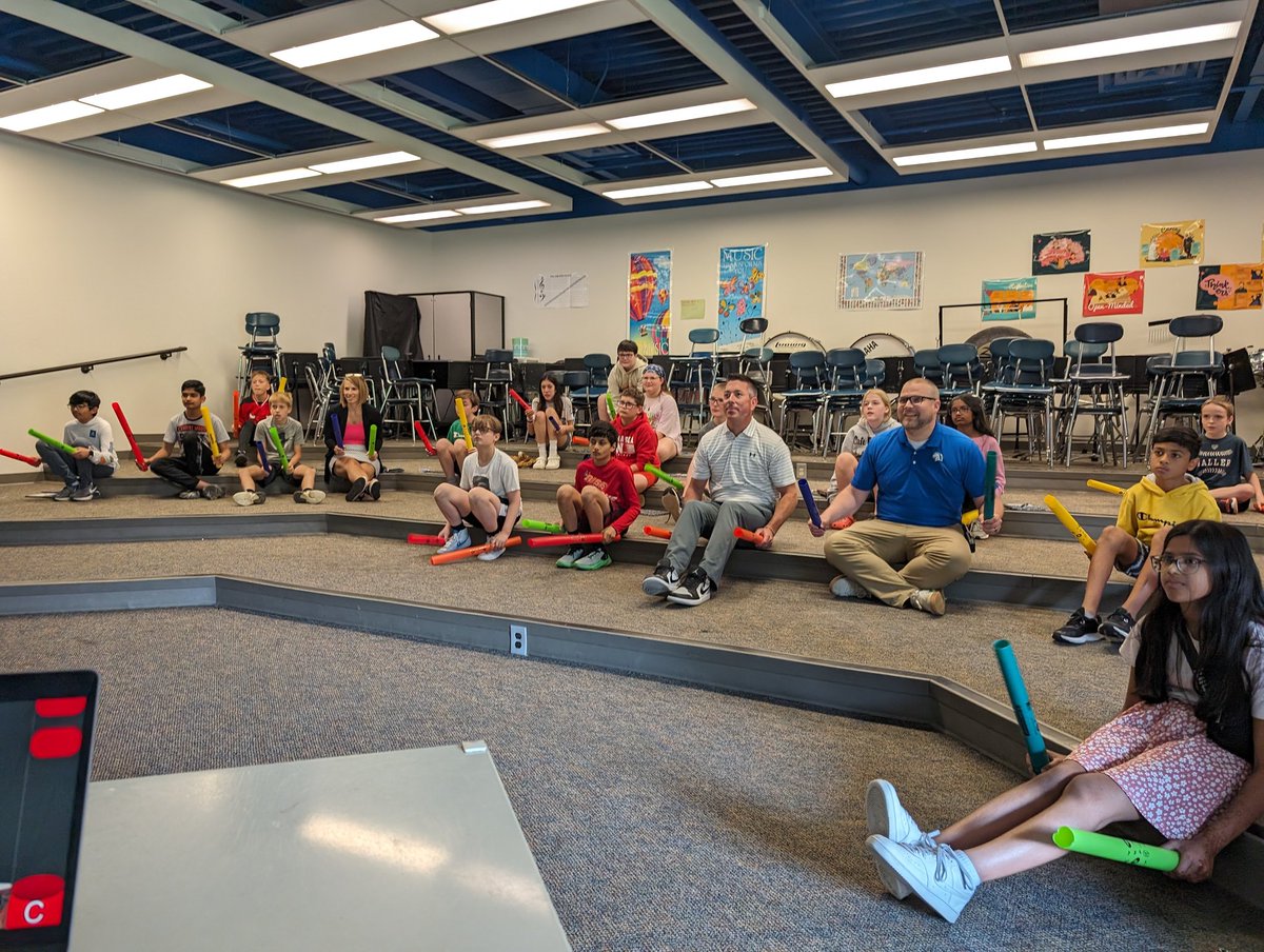 MNMS_Band's tweet photo. It's a great last day when admin comes in to play! @DrIngwerson @seanmcarlson @athoma1 https://t.co/PsGdzxKrVs