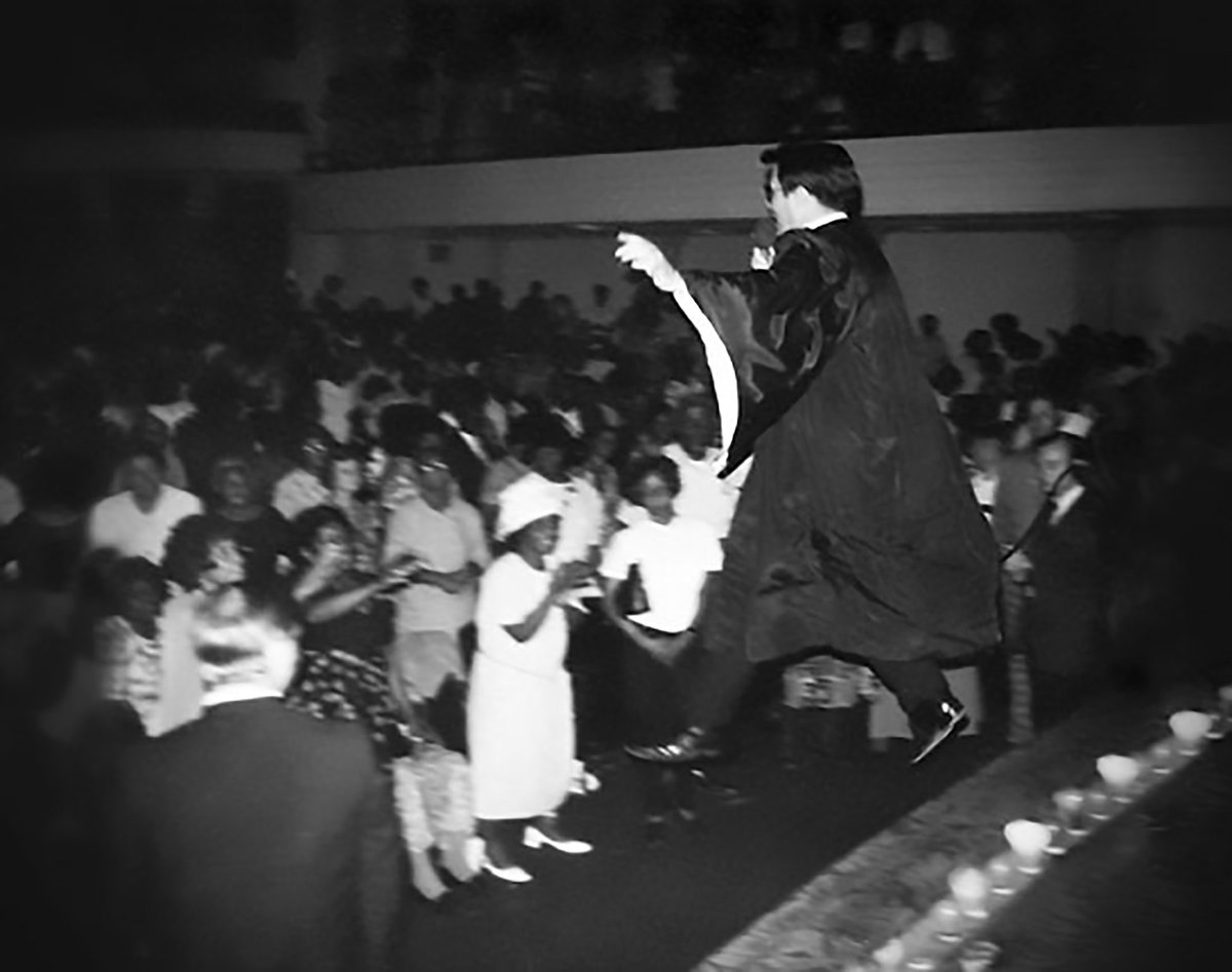 TONIGHT 8pm (EST.) Join us for another TERRIFYING PARANORMAL INVESTIGATION. This time we head to Lynn, Indiana to visit the INFAMOUS JIM JONES CHURCH. 

Don’t drink the Kool-aid 🍷

Feat. <a href="/exploringharley/">Jean-Francois Dupont</a> &amp; <a href="/rjstatler87/">Randy Statler</a> 

youtu.be/mJnY0ttum10?si…