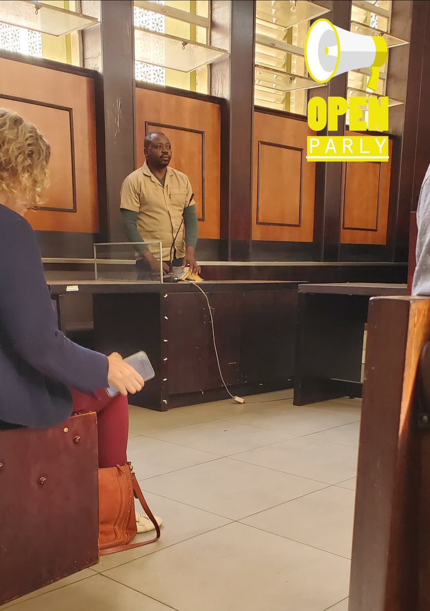 OpenParlyZw's tweet photo. @ARTUZ_teachers leader @OMasaraure has been sent back to jail awaiting his sentencing this Friday. He landed in jail over a 2022 X post in which he allegedly interfered with murder allegations against his colleague Robson Chere
@robohchere
@DougColtart
@JobSikhala1 https://t.co/1cWOt8S8qL