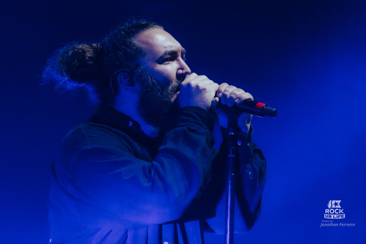 RockUrLifeNET's tweet image. #LiveReport : Annuler une tournée ou faire toutes ses dates sans l'un des membres fondateurs ? Option 2 pour @IPrevailBand (+ @SetItOff + @kidbookie) à @OLYMPIAHALL. 
par #EurielleBoslowsky et @byjono 

➡ rockurlife.net/reports/i-prev…

#IPrevail #TruePowerTour #RockUrLife