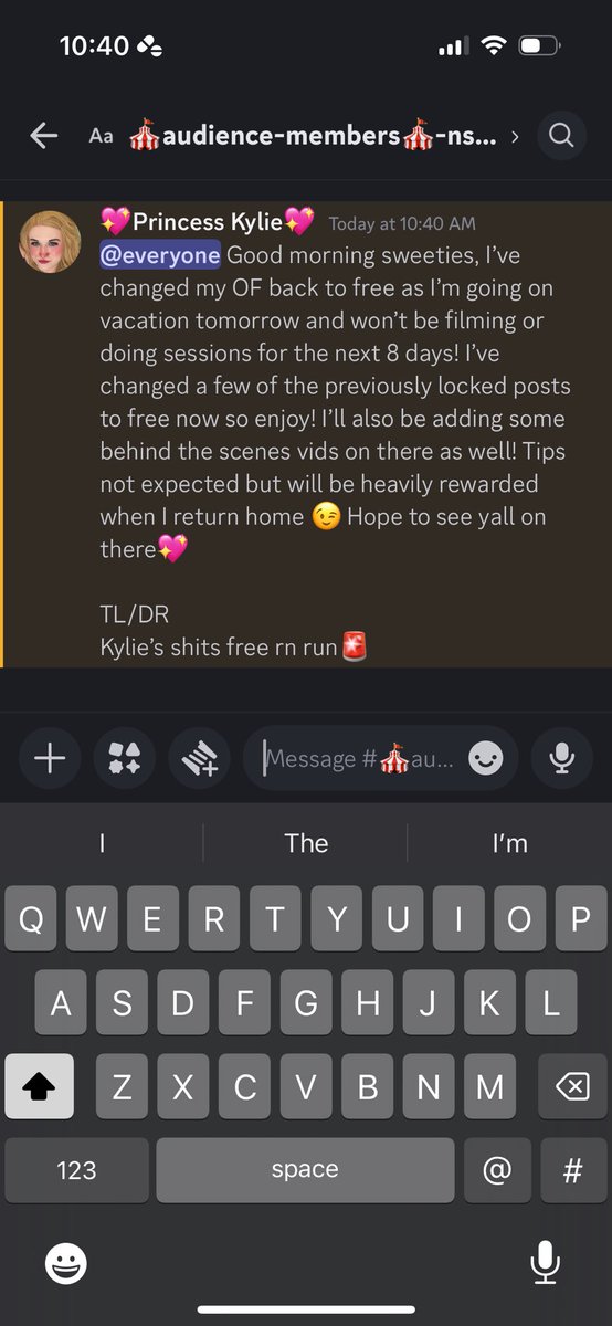 DemourKylie's tweet photo. Mamas going to the beach tomorrow and is leaving you a gift while I’m gone, why don’t you go check it out and worship while I’m gone😘

https://t.co/lcgyToPd3Y https://t.co/U6nQuHp4wp