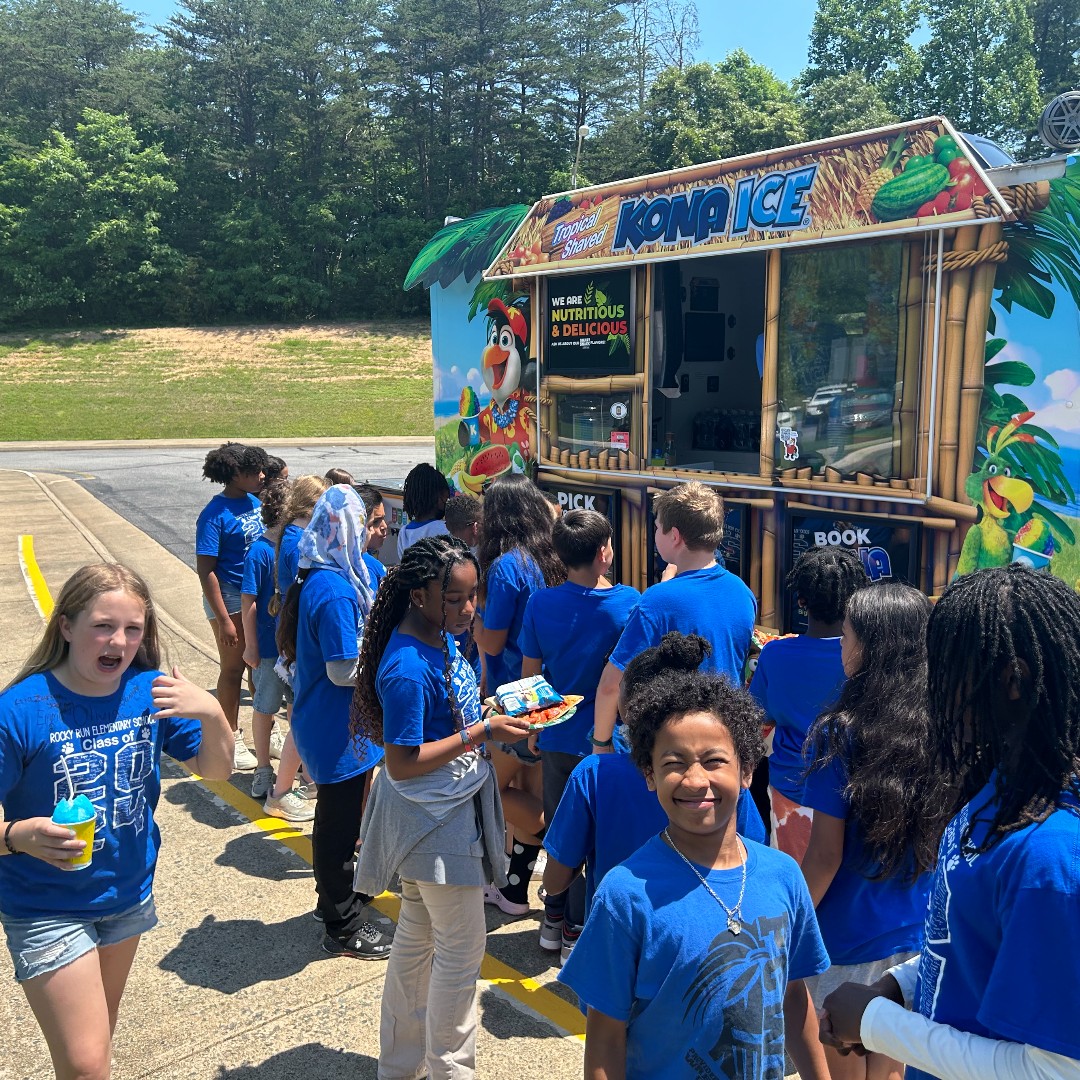 Celebrating the end of an amazing year with our 5th graders at the @RockyRunES picnic! 🌞 Fun, laughter, and lasting memories as these students get ready to soar into middle school. Thanks to all the staff and families who made this day special. #ElevateStafford