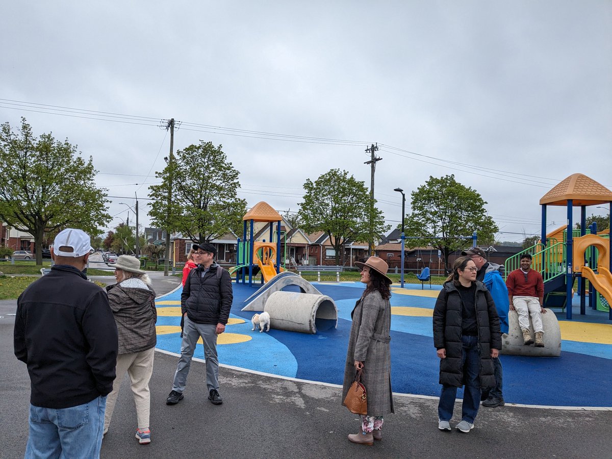 The Pipeline Trail - Walking on Water took us through beautiful parks, community art work and vital infrastructure. Thank you to Jane Jamnik for leading this walk!

#HamOnt #JanesWalk #Hamilton #hamiltonontario #hamiltonevents