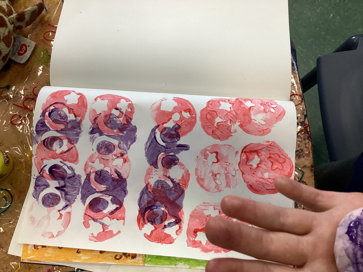 KatieManoy tweet media