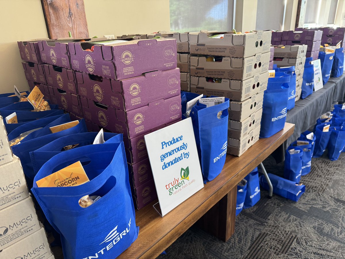 It’s a beautiful day in #ChathamKent for the GridSmartCity Spring Partner Forum. Thank you to @Entegrus for hosting and Truly Green for donating the delicious fresh produce boxes that each attendee is taking home!