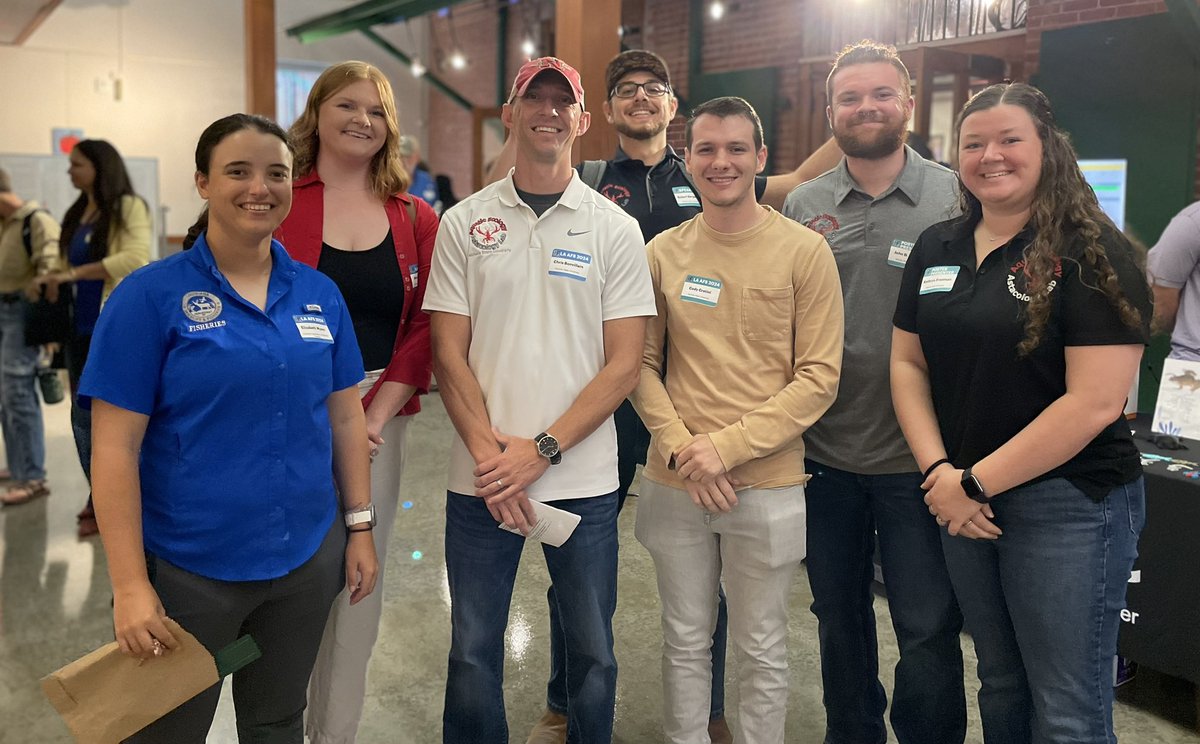 Past, present, and future #AquaticEcologyAndAstacologyLab members at the Louisiana Chapter of the American Fisheries Society meeting! 🦞🦪🐟
<a href="/rissa_inselman/">Rissa Inselman</a> <a href="/elmyers20/">Elizabeth Myers</a> <a href="/BobbyStrange_/">Robert Bergeron</a>