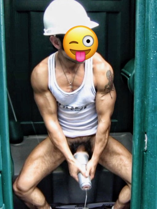 Actually cum not pisssss 😉 https://t.co/rVZrtgdEs1