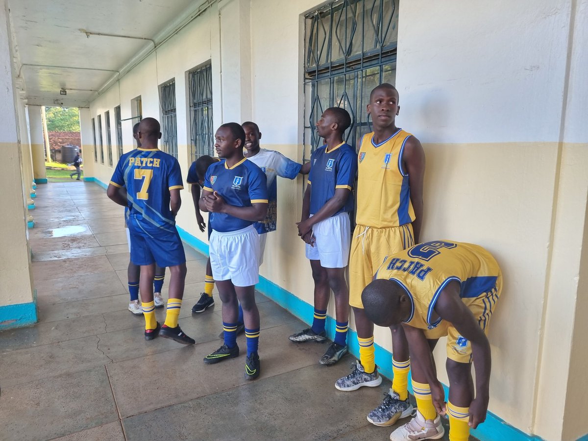 OldCambrian's tweet photo. The OCS has successfully handed over sports kits to four teams at Nairobi School: football, hockey, basketball, and rugby. This initiative was made possible through a successful member-supported funds drive, resulting in the purchase of complete sets of kits for these teams. https://t.co/nCeZKghG0f