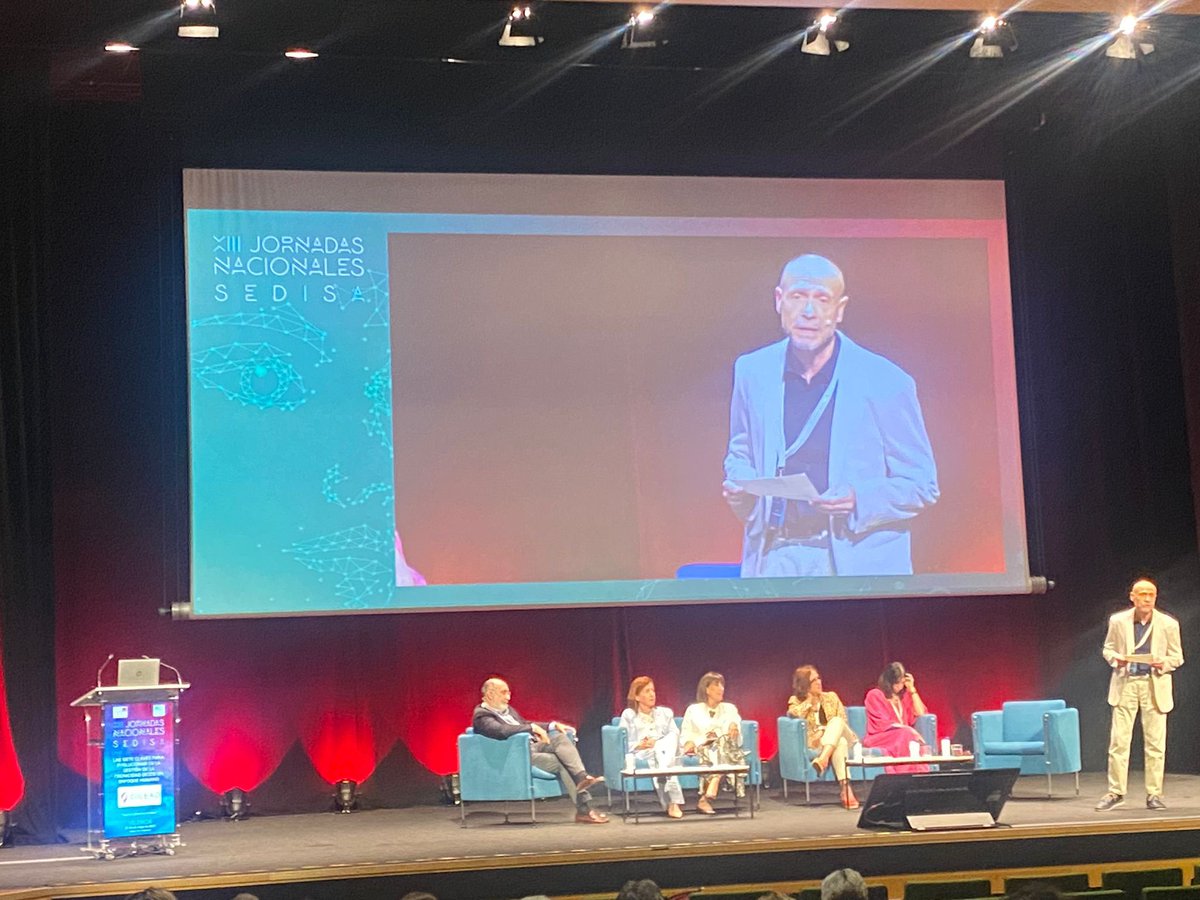 Asistimos a la ponencia de Julio Zarco, presidente de <a href="/fundacionhumans/">@fundacionhumans</a> en las #JNSXXIII, en la que nos habla, con una visión crítica, sobre la Situación del Humanismo sociosanitario en la atención a la Cronicidad. 
#seapec