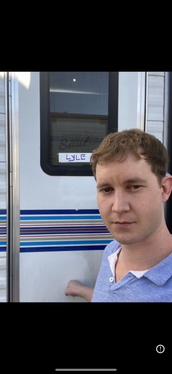 HarrisonThomas_'s tweet image. #tbt Last day on Better Call Saul set. #bettercallsaul #lyle #gusfring