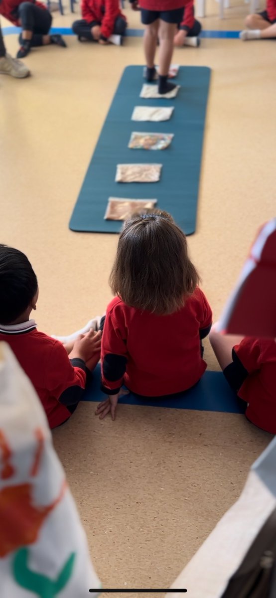 ¡También hemos tenido tiempo para visitar las aulas! 
<a href="/MariaVirgenCole/">ColegioMariaVirgen</a> <a href="/ecatolicmadrid/">Escuelas Católicas Madrid</a> #Innovación4319 #Educación