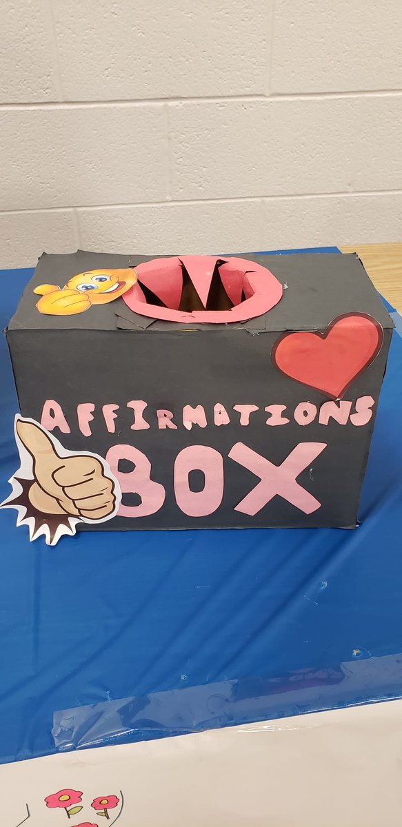 Jminchella2's tweet photo. @HCMaltonDPCDSB would like to thank to our Peel Public Health Nurse Anita for all her contributions to our mental health ambassadors! https://t.co/psUDqk9ATr