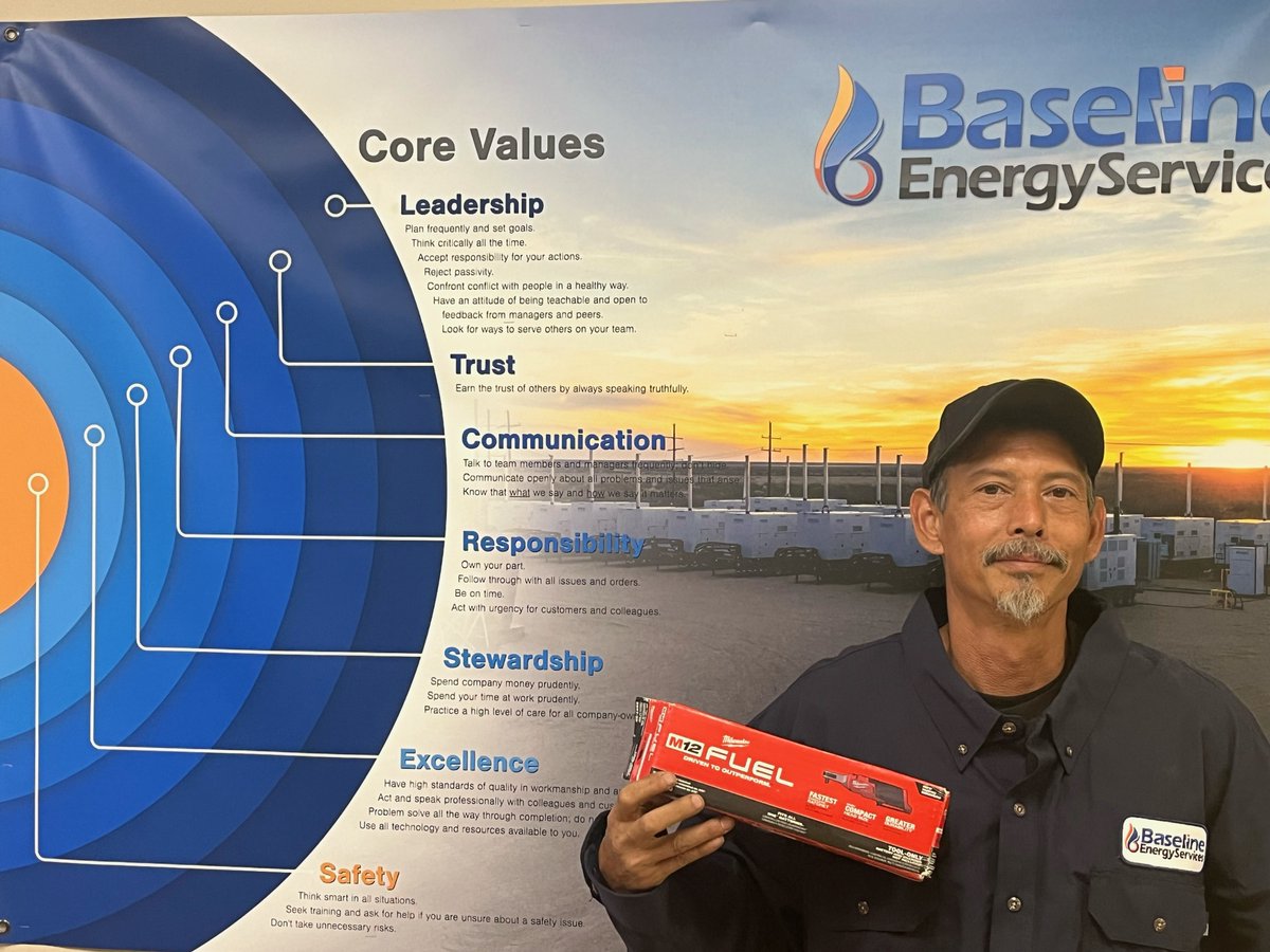BaselineEnServ's tweet photo. 🏅Chris Culver was recognized as Team Member of the Month in our South Texas Shop for the month of April! 🏅

Congratulations, Chris! 👏🤝🙌

#employeeofthemonth #employeeappreciation #companyculturematters #STX #teambaseline https://t.co/wq5IweDpN1