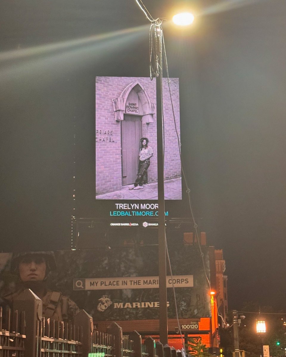 NEGATIVEADDlCT's tweet photo. so my photos are onna billboard ! https://t.co/KJzJpAEdE2