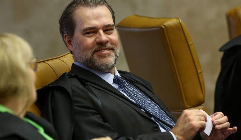 dan_frn's tweet photo. A anulação todos os atos da lava jato contra Marcelo Odebrecht revela o nível de influência entre a alta cúpula do judiciário e os grandes empresários do nosso país. 

O relato “o amigo do amigo do meu pai” demonstra instabilidade jurídica e moral da nossa Nação. https://t.co/hj8ywR5um1