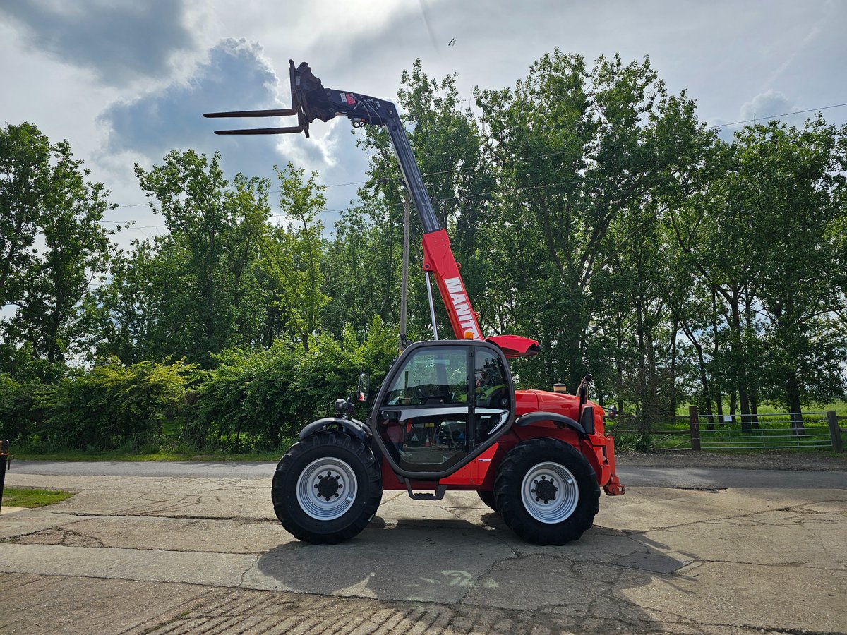 Check out our newest addition to the website: the Manitou MLT 629 Telehandler! Interested? Drop us a message now! 📨

#ManitouMLT629Telehandler #ManitouMLT629 #ManitouMLT #Manitou #ManitouTelehandler #MLT629Telehandler #629Telehandler #Telehandler #ConstructionEquipment
