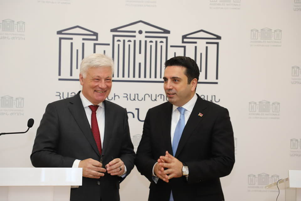 🇦🇲🇱🇺 Impressioune vun der offizieller Rees vun der Chamber an Armenien 🔗chd.lu/fr/rencontre_E…
