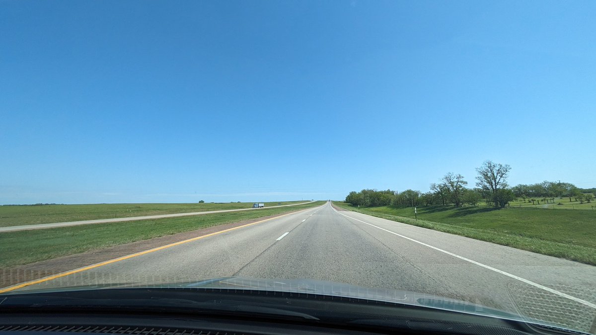 Northbound on US-81 north of Salina, KS heading to NW Nebraska for some late day storms. At least I'm seeing parts of the country I've never seen before. @murgo