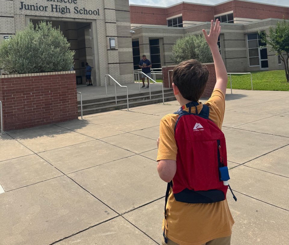 On to bigger pastures!
Next stop- high school!
But for now, M3 OUT!!!
☀️😎