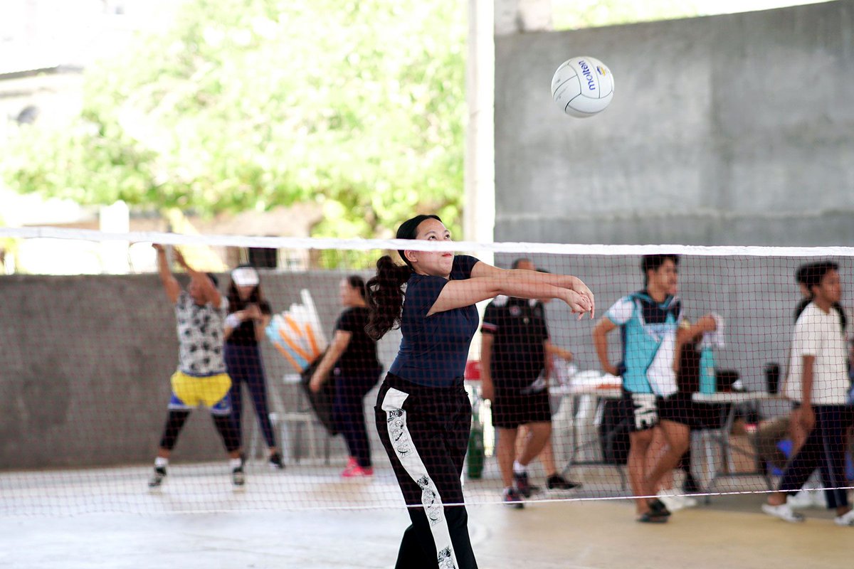 Open Access BPO Davao showed off their 'work hard, play hard' attitude in last Friday's Sports Fest.

Through 5 games, our teammates showed who were the best, and got rewarded in the end.

#WeSpeakYourLanguage
#OneForHealth #IdeaHubOABPO
#EmployeeEngagement #WellnessAtWork