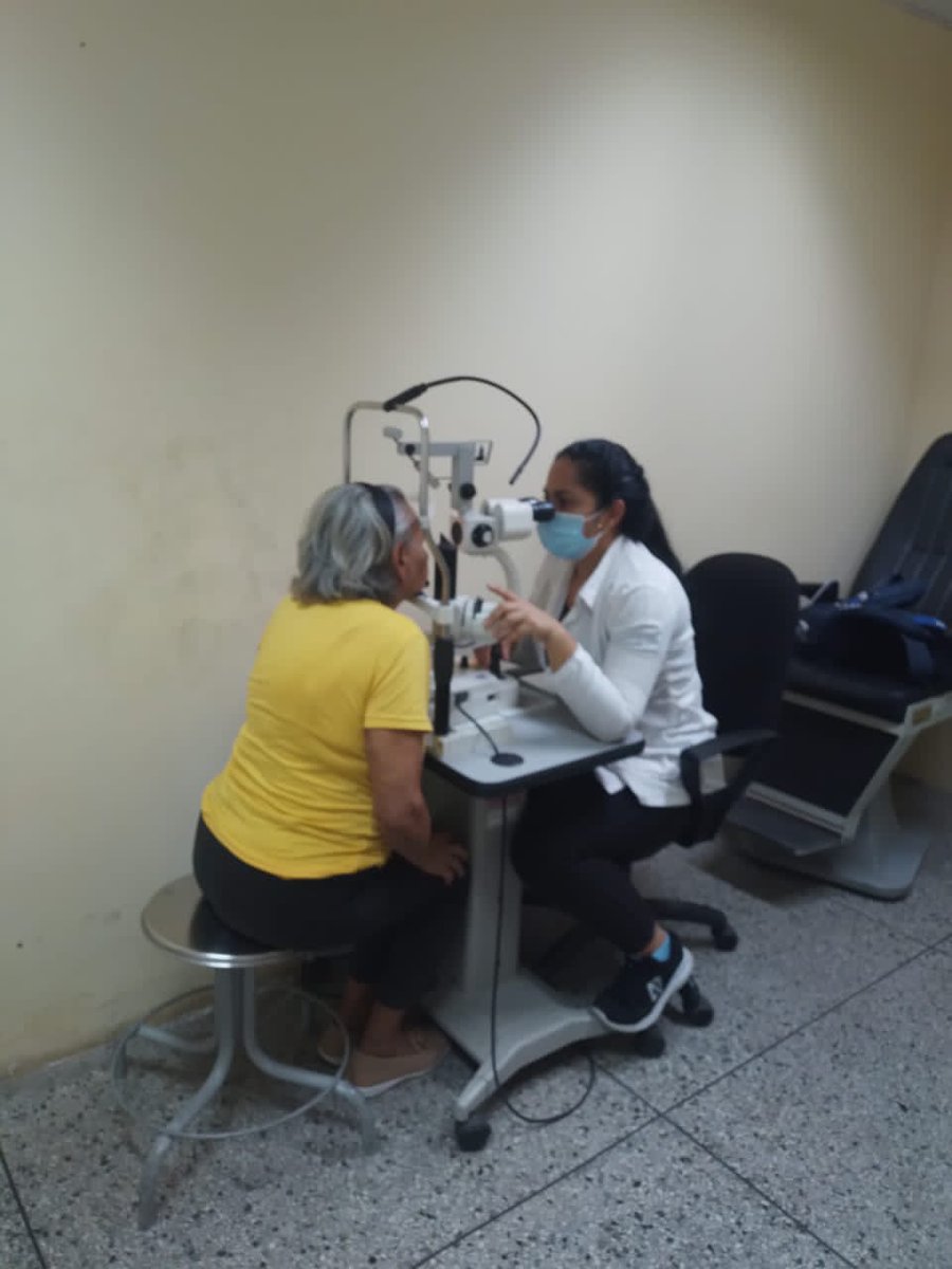 cubacooperaven's tweet photo. Es un orgullo para nuestra Patria el creciente prestigio de nuestros médicos cubanos.

#40AniversarioUCCM ⚡⚡ #CubaPorLaVida 
#CubaCoopera 
@cubacooperaven @MINSAPCuba @japortalmiranda ⚡⚡ https://t.co/QnOZbFovuu
