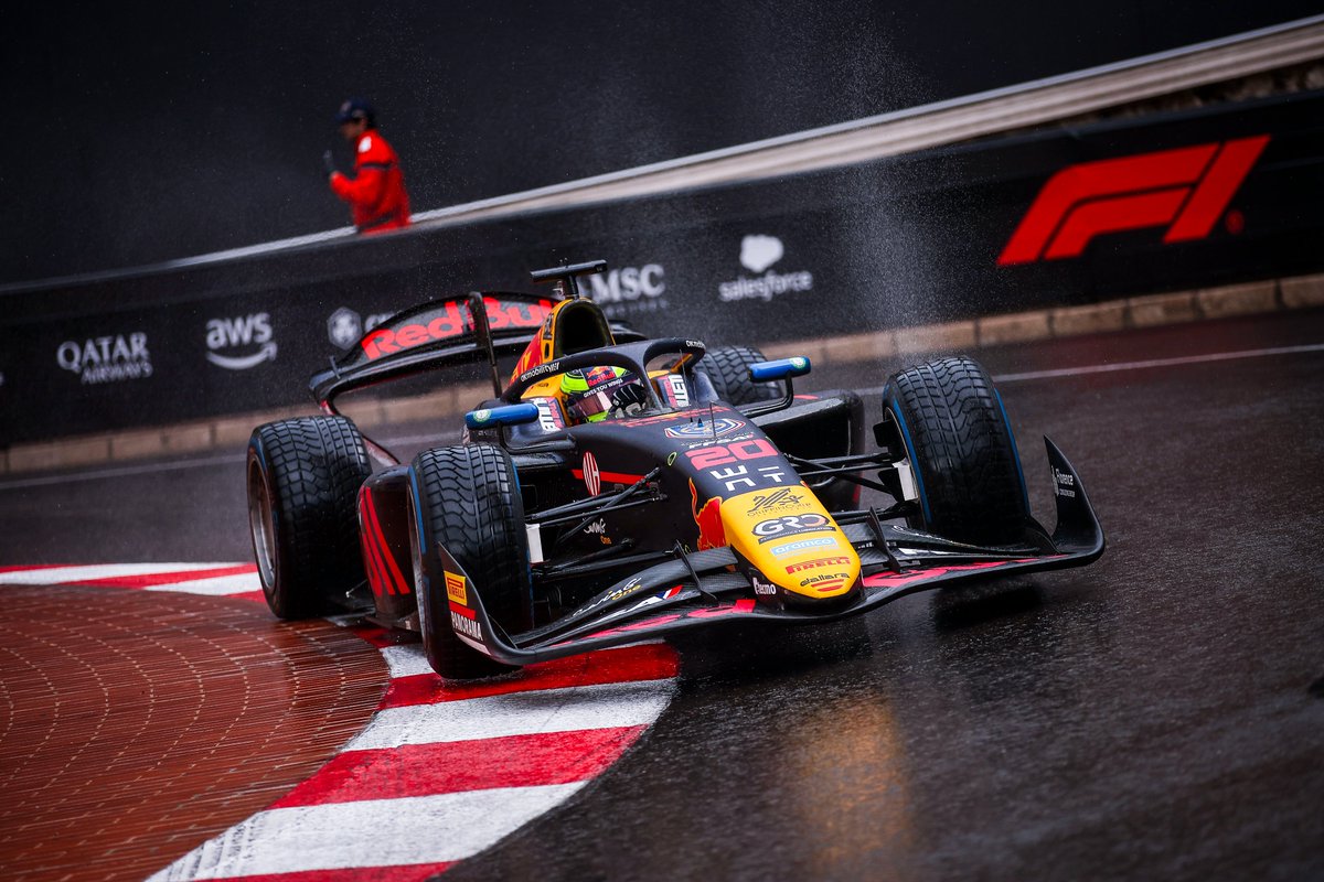 FFSportAuto's tweet photo. Essais libres F2 ✅🇲🇨

P1 @VictorMartinsFR 
P4 @IGK_Zack6 

Rendez-vous demain pour les qualifs 🫡

#F2 #MonacoGP #EDFCircuit https://t.co/yzv3jiYDj9