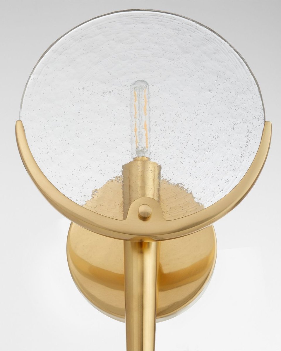 CyanDesignHome's tweet image. ✨A soft radiance for any setting: the Alton Collection features cast glass discs and brass hardware that create a timeless design.🏡

 #cyandesign #cyanspring24 #designoutloud