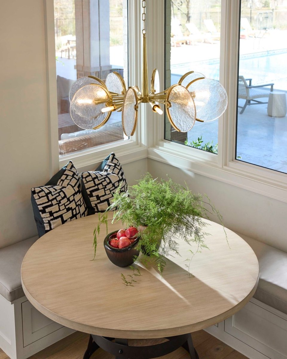 CyanDesignHome's tweet image. ✨A soft radiance for any setting: the Alton Collection features cast glass discs and brass hardware that create a timeless design.🏡

 #cyandesign #cyanspring24 #designoutloud