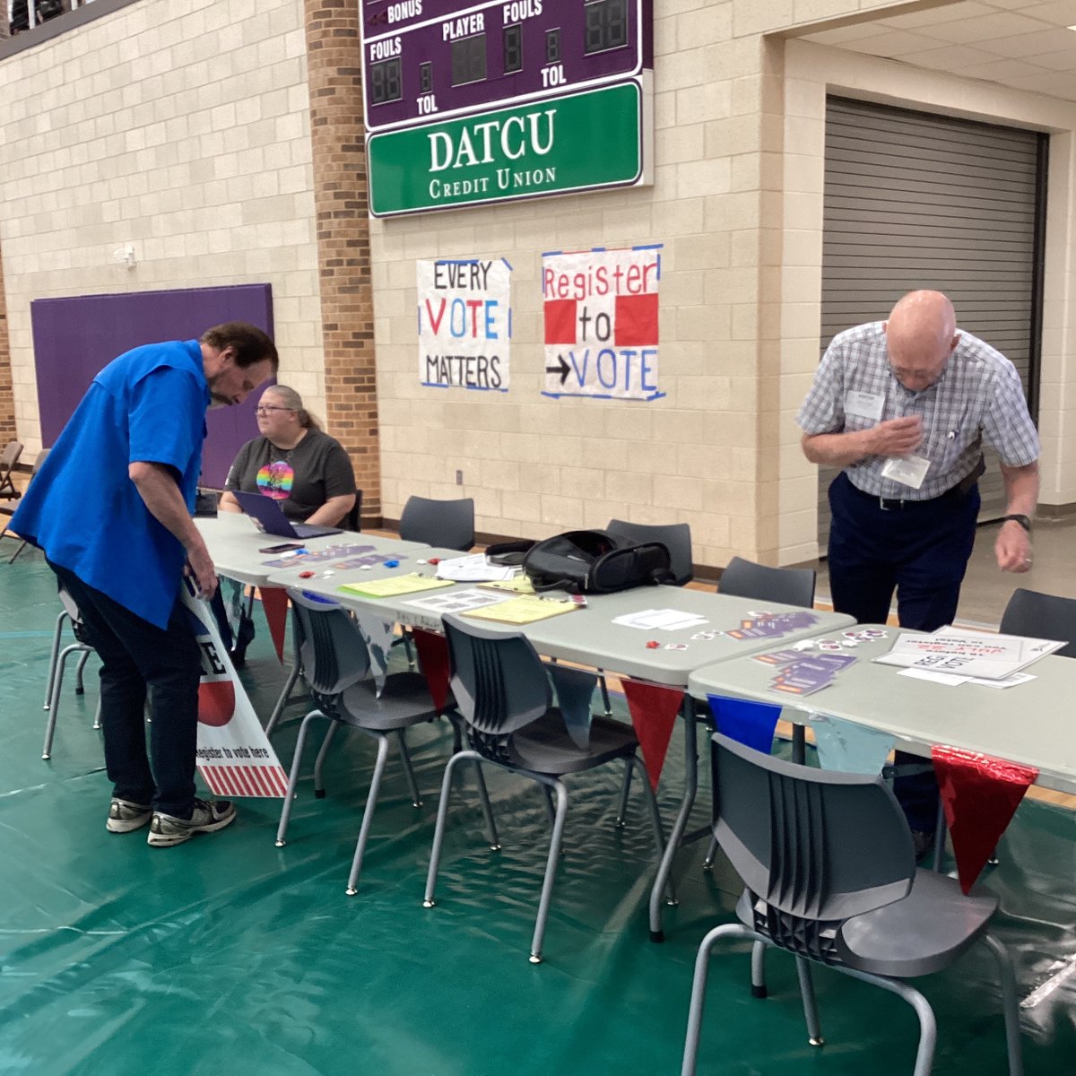 Denton H.S. Library (@dentonhslib) on Twitter photo π₯³Congratulations Seniors @DentonVoteGroup is here to get you registered to vote! π³οΈ <a href="/denton_high/">Denton High School</a> <a href="/Denton_High/">Denton High School</a> #DentonISDengaged π₯³Congratulations Seniors @DentonVoteGroup is here to get you registered to vote! π³οΈ <a href="/denton_high/">Denton High School</a> <a href="/Denton_High/">Denton High School</a> #DentonISDengaged