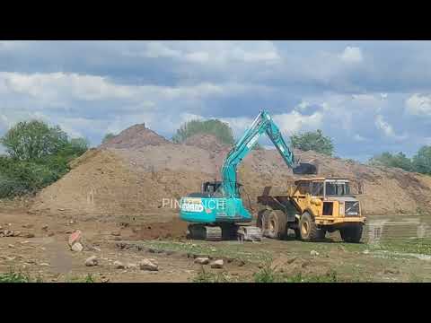 Kobelco Excavator in Action | ... alojapan.com/1062980/kobelc… #ConstructionEquipment #ConstructionSite #ConstructionTech #Earthmoving