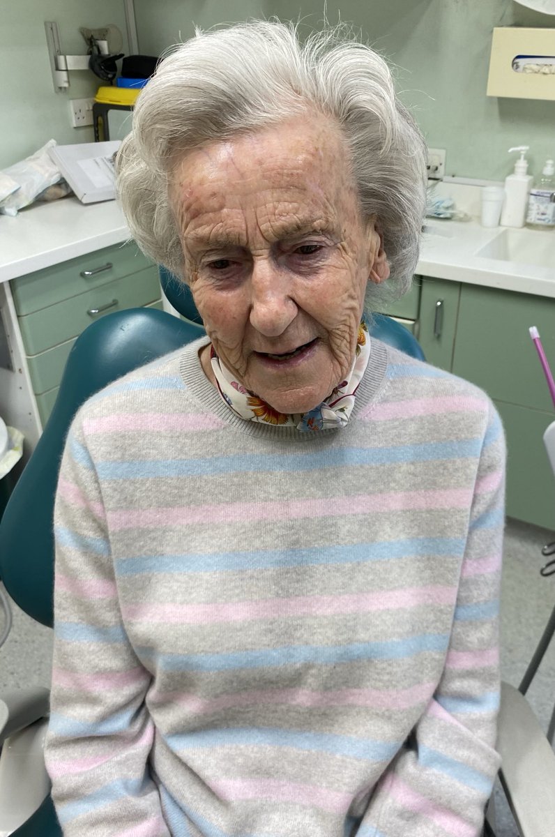 Back in the dentist’s chair! 👵🏻🦷😱 Many thanks to Ed Cotter for his expertise & kindness 🙏❤️