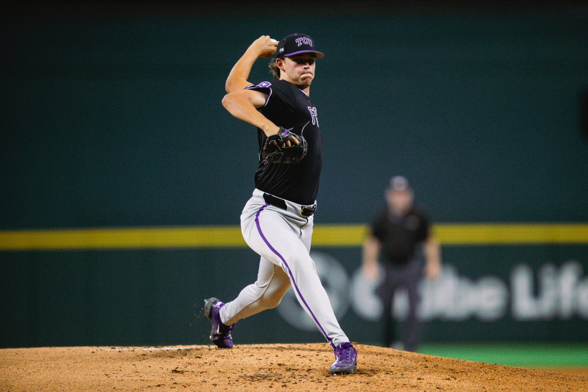 TCU_Baseball's tweet photo. Take a bow @AbeldtBen 😎

Final line: 5 IP, 3 H, 1 ER, 0 BB, 9 K

#FrogballUSA | #GoFrogs https://t.co/KBZQgJjdTH