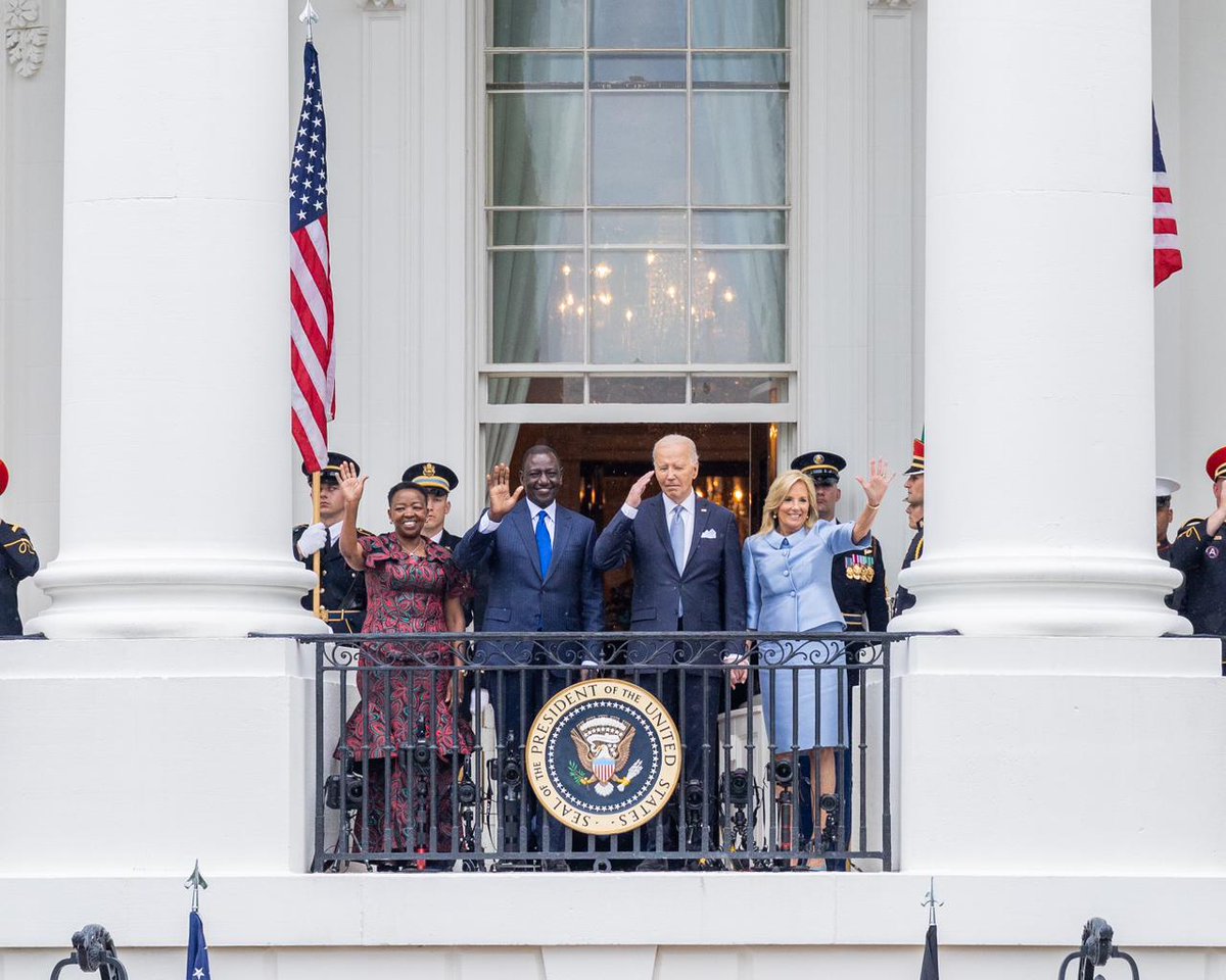 WilliamsRuto's tweet photo. We celebrate the 60 years of progress between Kenya and the United States of America. We commit to write the next chapter of our ties for the shared prosperity of our citizens. https://t.co/1Qraj8J53x