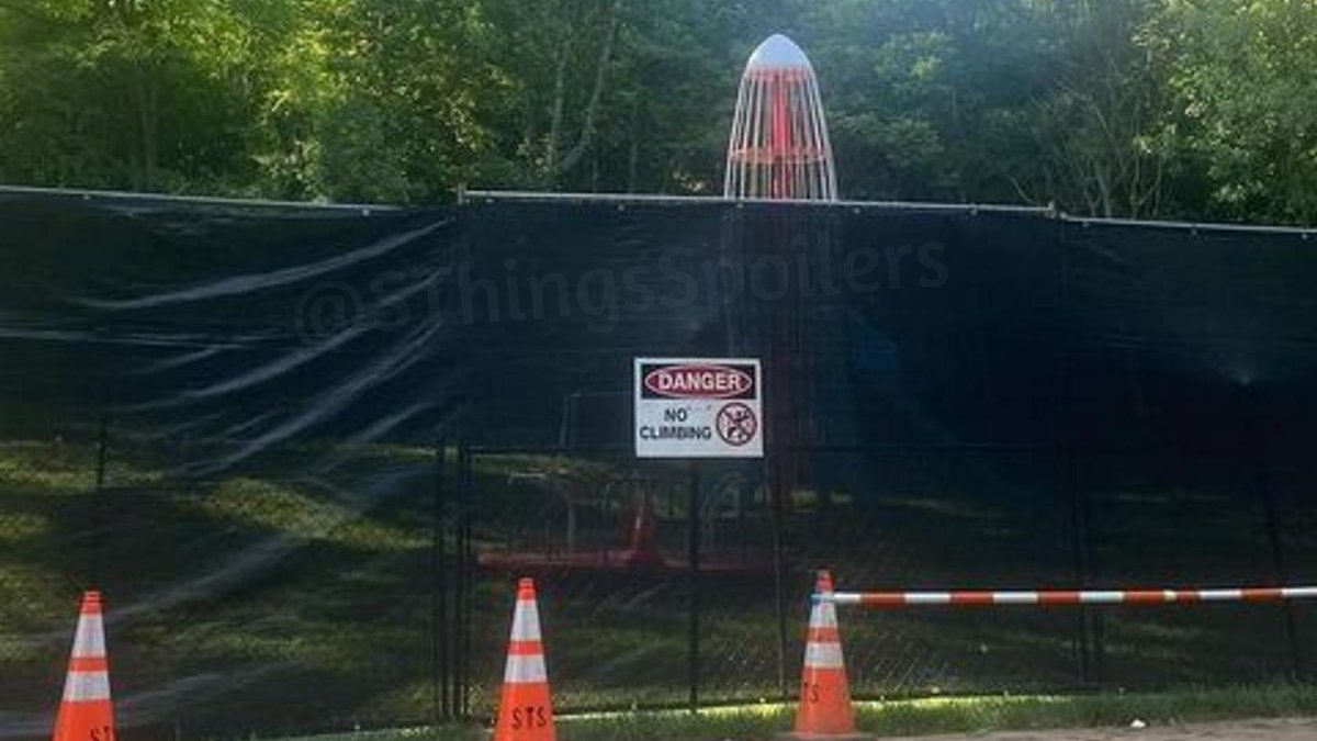 SThingsSpoilers's tweet photo. Filming Update: The crew of #StrangerThings5 are currently setting up the Creel’s playground set in Stockbridge, GA! https://t.co/yCtisus8eI