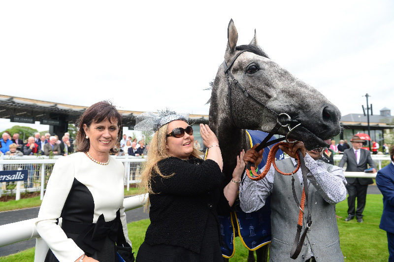 Irish National Stud (@irishnatstud) on Twitter photo The <a href="/Tattersalls1766/">Tattersalls</a> Irish 2000 Guineas holds very fond memories for us with Phoenix of Spain landing it in 2019!
This Saturday <a href="/curraghrace/">The Curragh Racecourse</a> his son Haatem has a very live chance!
#bestofluck #2000guineas
#Ittakesavillage #PhoenixofSpain #Haatem The <a href="/Tattersalls1766/">Tattersalls</a> Irish 2000 Guineas holds very fond memories for us with Phoenix of Spain landing it in 2019!
This Saturday <a href="/curraghrace/">The Curragh Racecourse</a> his son Haatem has a very live chance!
#bestofluck #2000guineas
#Ittakesavillage #PhoenixofSpain #Haatem