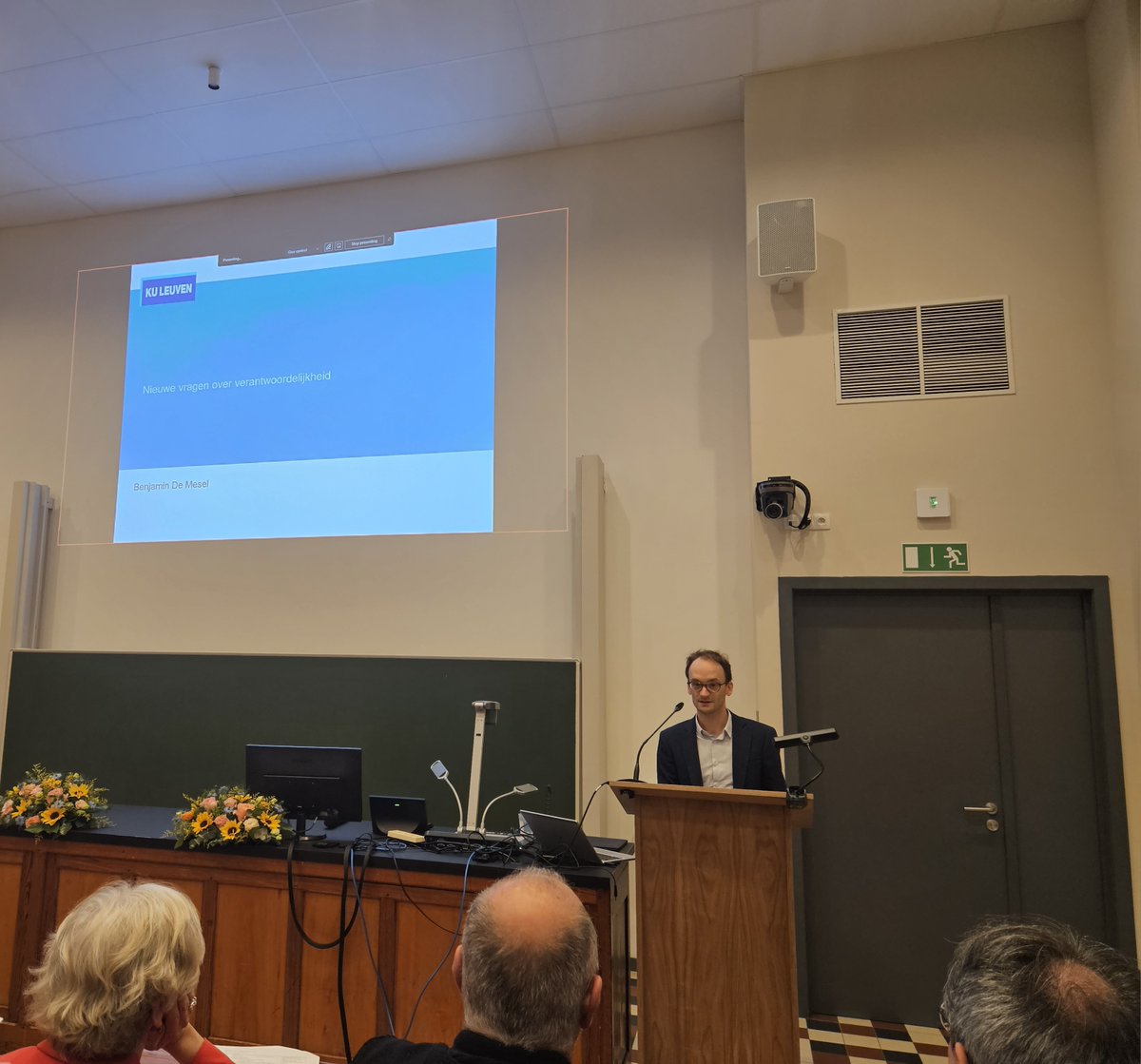 Humanities & Social Sciences Group KU Leuven (@hss_kuleuven) on Twitter photo 🏆 Congratulations to Benjamin De Mesel (<a href="/HIW_KULeuven/">Hoger Instituut voor Wijsbegeerte</a>) for winning the SSH Pioneer Award 2024 for ‘New questions about responsibility’! #PioniersprijsHW 🏆 Congratulations to Benjamin De Mesel (<a href="/HIW_KULeuven/">Hoger Instituut voor Wijsbegeerte</a>) for winning the SSH Pioneer Award 2024 for ‘New questions about responsibility’! #PioniersprijsHW