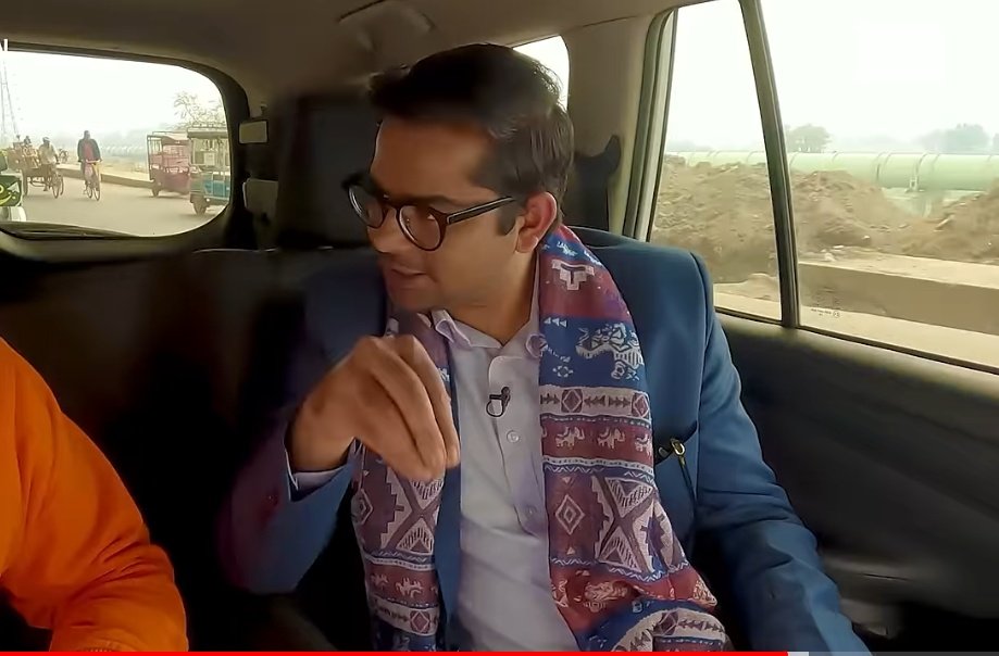 JaikyYadav16's tweet photo. मनोज तिवारी ने 31 मार्च को Jist YouTube चैनल को अपना इंटरव्यू दिया था। उस इंटरव्यू में होस्ट ने 57 मिनट 30 सेकंड पर उनसे पूछा कि 

80 करोड़ लोगों को आप राशन दे रहे हैं और 25 करोड़ लोगों को आपने गरीबी से बाहर निकाल लिया है तो इसका मतलब 105 करोड़ लोग गरीबी में जी रहे हैं? 

इस पर मनोज तिवारी बोले कि नहीं नहीं जिन्हें अनाज दिया जा रहा है उन्हें BPL बोलते हैं यानी below poverty line तो एएए मैं थोड़ा इसमें कन्फ्यूज हो रहा हूं😂😂

अब आप ही देखिए नाचने कूदने वालों को जब आप अपना प्रतिनिधि बना देते हैं तो ऐसे ही कुछ परिणाम सामने आता है😂😂