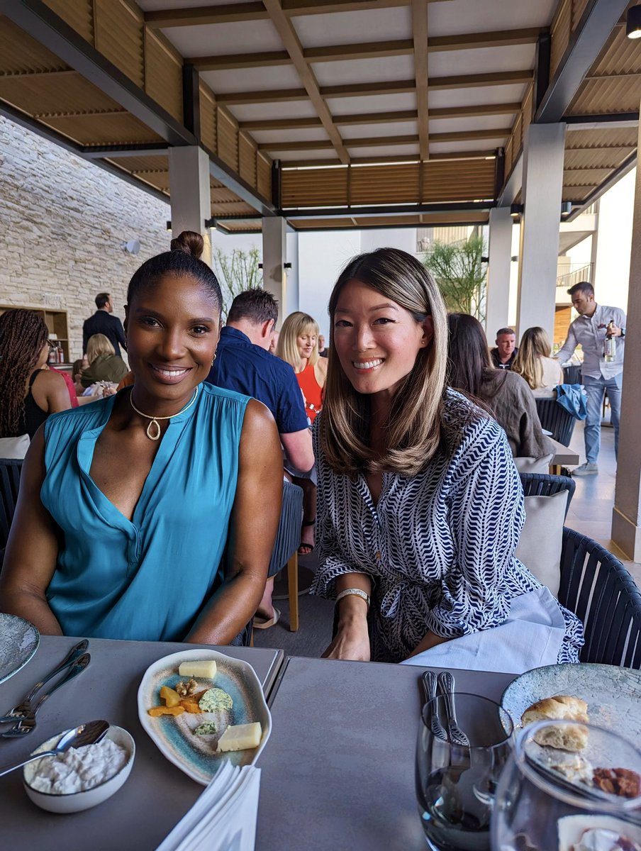 yogagise's tweet photo. I recently spent a healthy few days surrounded by British Olympians at the new Anda Barut Collection hotel πΉπ·
I was very excited to have dinner next to @RealDeniseLewis who was as charming, engaging, switched on & kind as she is on TV.
#andawitholympians #andabarutcollection https://t.co/HpiJrGe7w6