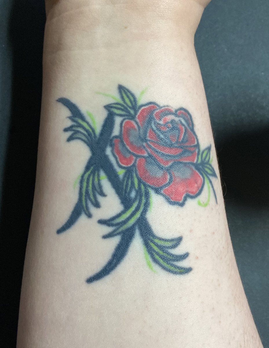 brittmxxrie's tweet image. #EST4Life