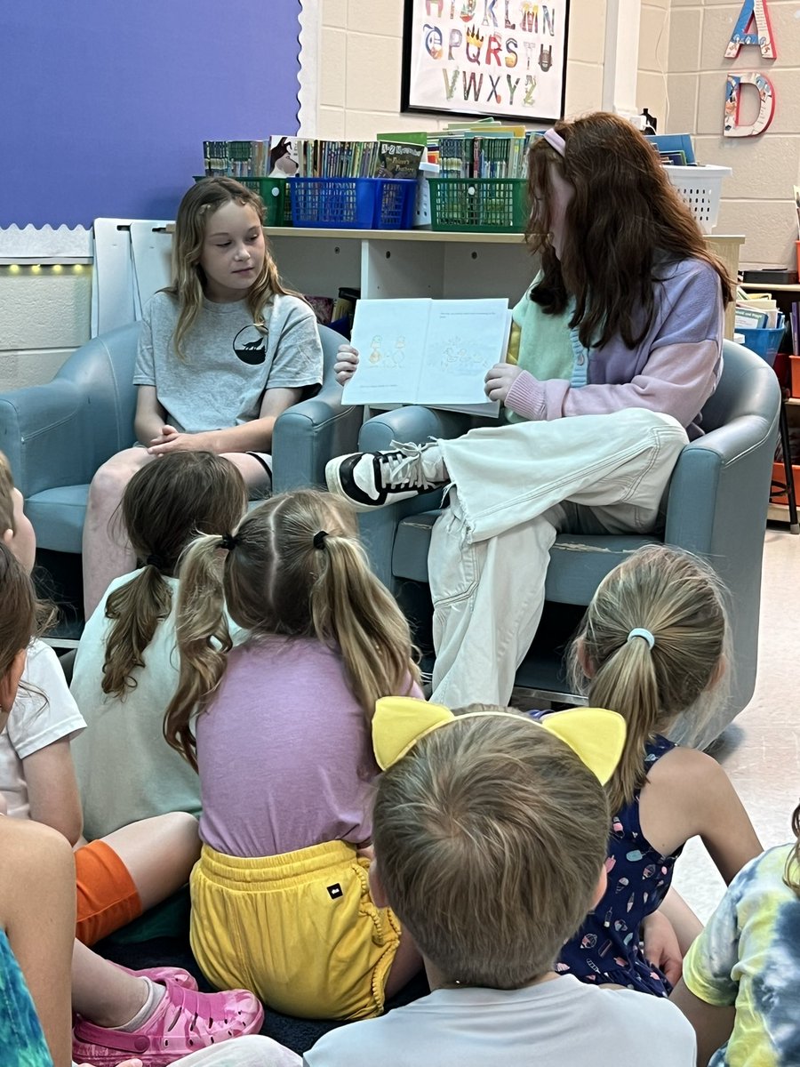 Ms. Lovely tweet media