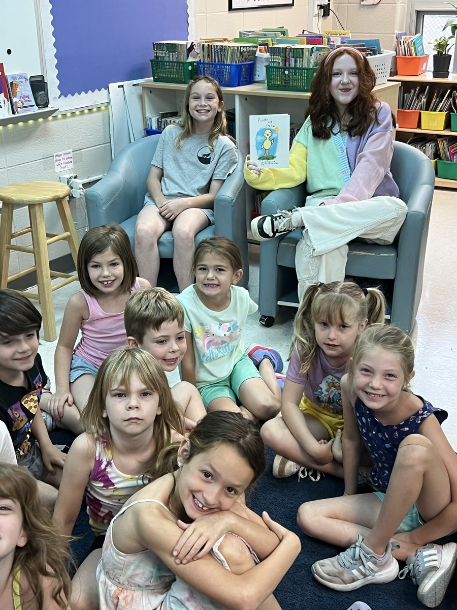 Ms. Lovely tweet media